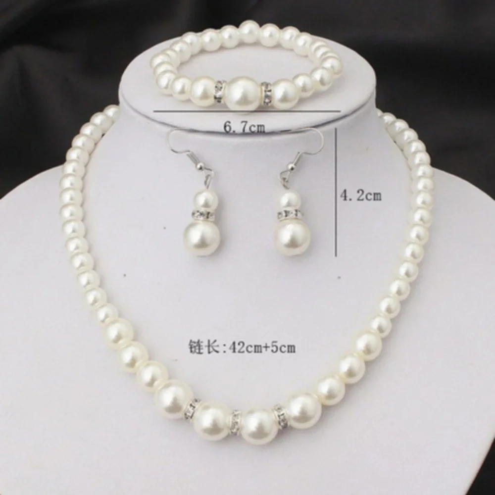 Set of 3 Necklace,earrings,bracelet jewelry wedding fashion